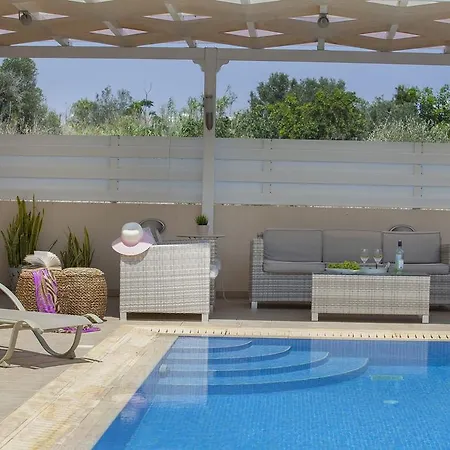 Posidonas 3 Holiday home Protaras